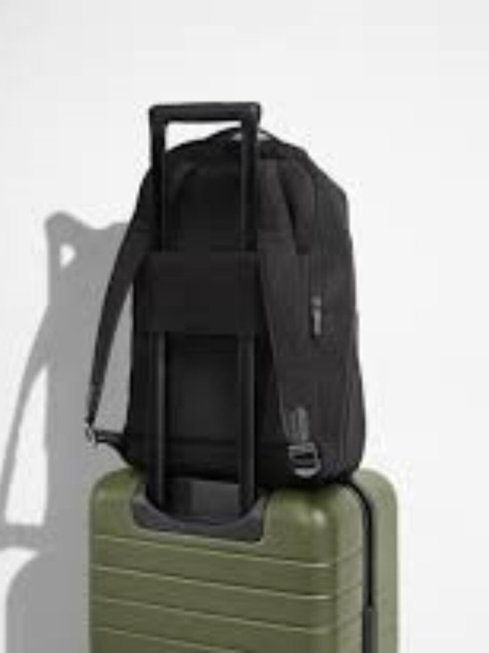 NEW AWAY The Everywhere Zip Backpack Jet Black - Picture 3 of 3